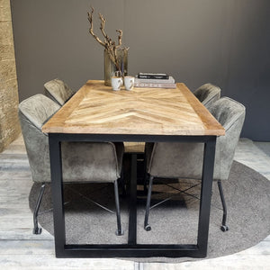 Jax eettafel met visgraat blad – mangohout en zwart staal