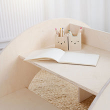 Afbeelding in Gallery-weergave laden, KUMPU Montessori Boekenplank berkenmultiplex