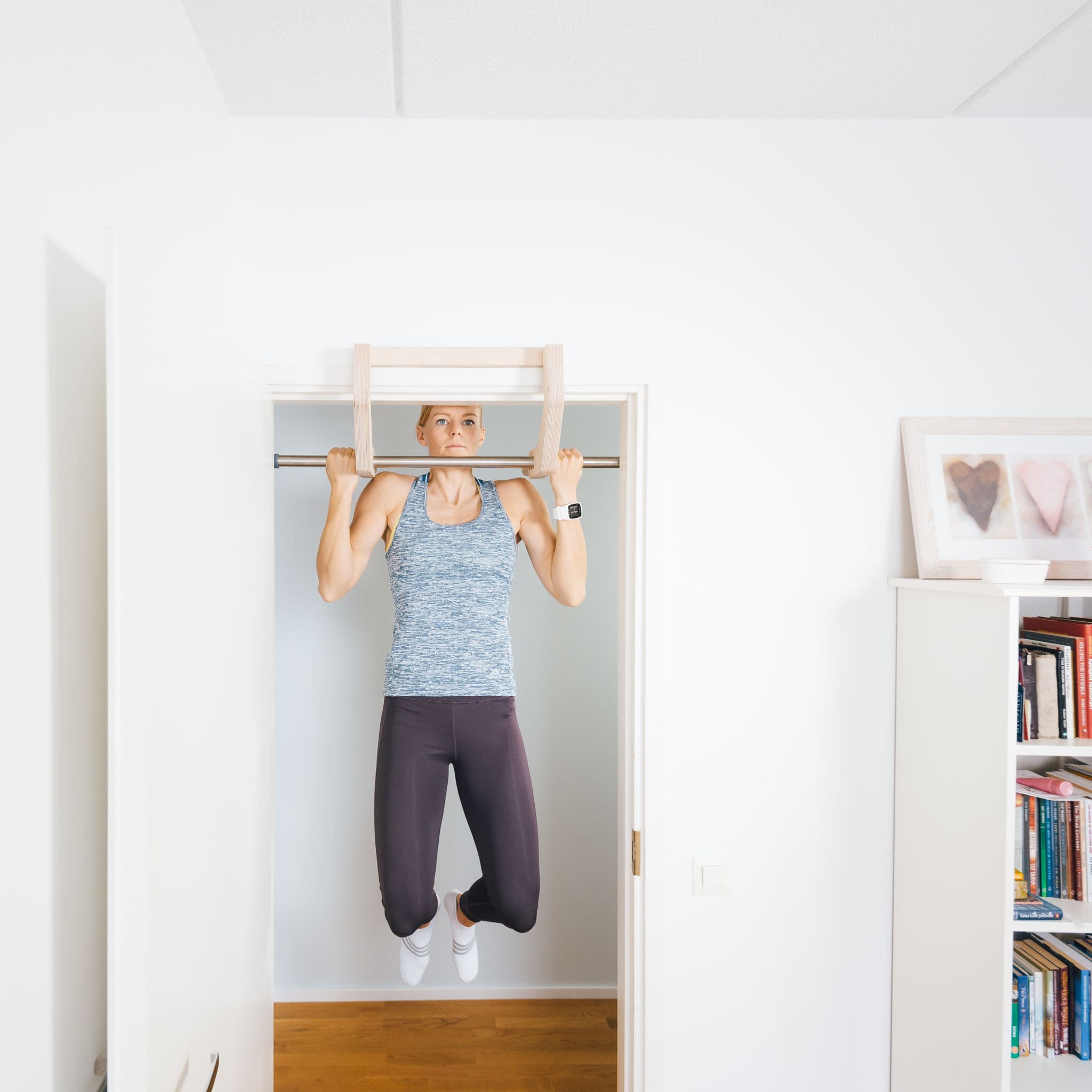 PULLUP & DIP Optrekstang voor wandmontage op deurkozijnen - Stabiele horizontale stang voor thuisgymnastiek - Ideaal voor pull-ups, chin-ups PULLUP & DIP Optrekstang voor wandmontage op deurkozijnen - Stabiele horizontale stang voor thuisgymnastiek - Ideaal voor pull-ups, chin-ups