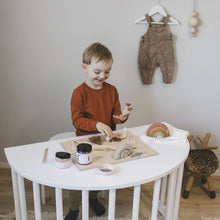 Afbeelding in Gallery-weergave laden, FitWood LUOTO klimboog wit speeltafel