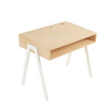 Afbeelding in Gallery-weergave laden, Kinderbureau berken multiplex hout kleur wit