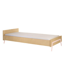 Afbeelding in Gallery-weergave laden, Kinderbed uit duurzame multiplex roze