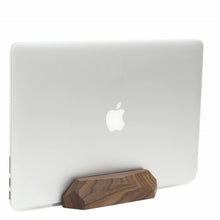 Afbeelding in Gallery-weergave laden, Oakywood Laptop Dock walnoten hout