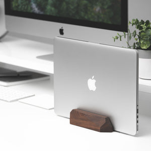 Apple Laptop Dock walnoten hout