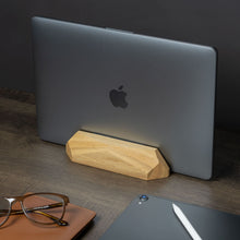 Afbeelding in Gallery-weergave laden, Apple Laptop Dock Eik