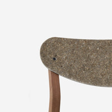 Afbeelding in Gallery-weergave laden, Ubu Chair walnoot hout vlasvezels
