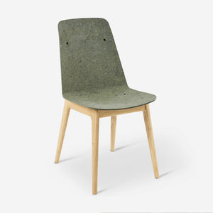 Unsual Chair eikenhout oude legerkledij