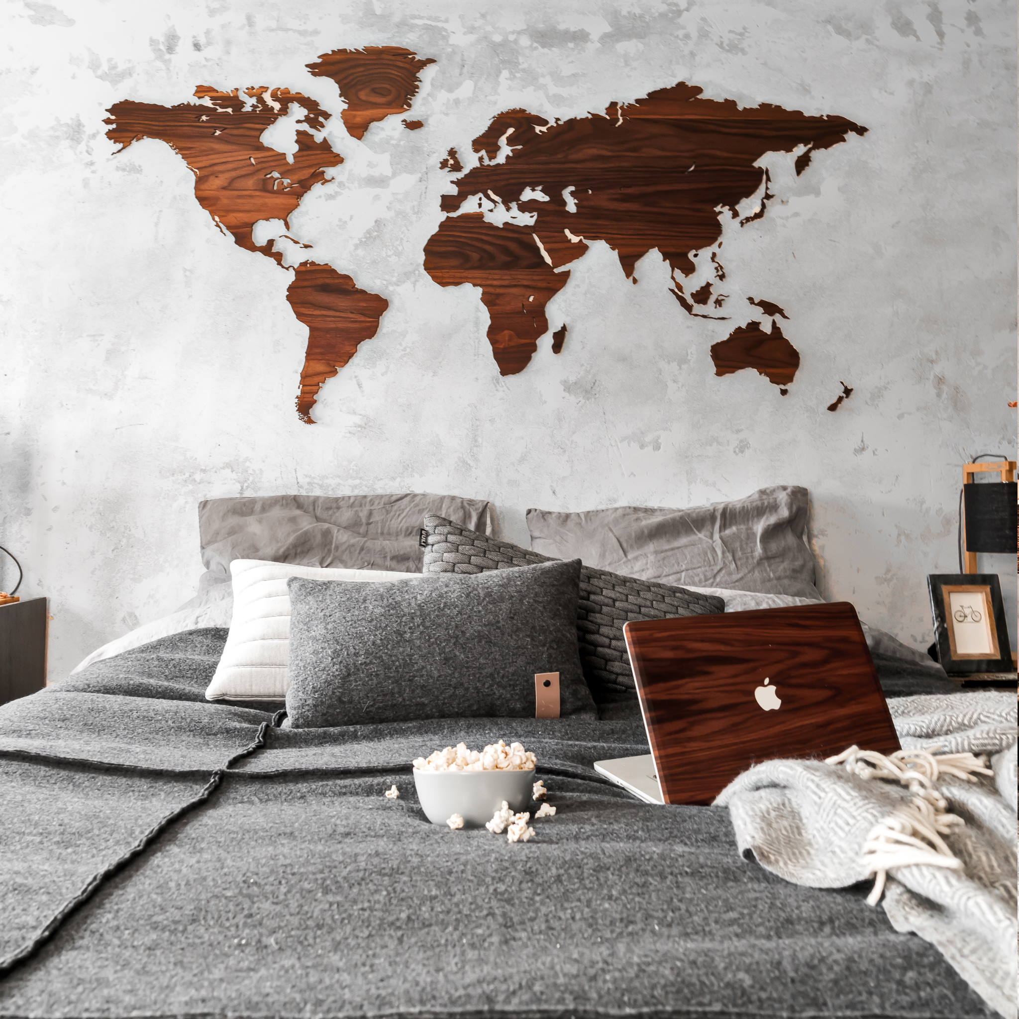 Opnieuw schieten In de genade van erotisch Houten Wereldkaart Walnoot | 150cm muurdecoratie | Wooden World Map –  Walnut by WoodenAmsterdam – GreenEpics