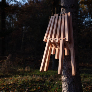 Weltevree Fieldchair hangt aan boom