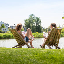 Afbeelding in Gallery-weergave laden, Weltevree Fieldchair bij het meer