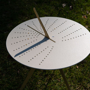 Sundial Table zonnewijzer geel RAL 1002