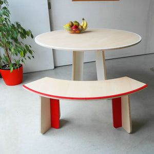 rform ronde tafel en ringbank duurzaam interieur design
