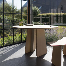 Afbeelding in Gallery-weergave laden, rform duurzaam interieur design ronde tafel